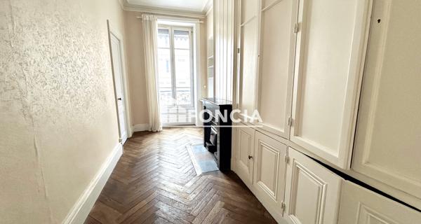 Location Appartement 4 pièces 134.63 m² - Lyon 69007