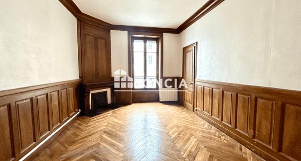 Location Appartement 4 pièces 134.63 m² - Lyon 69007