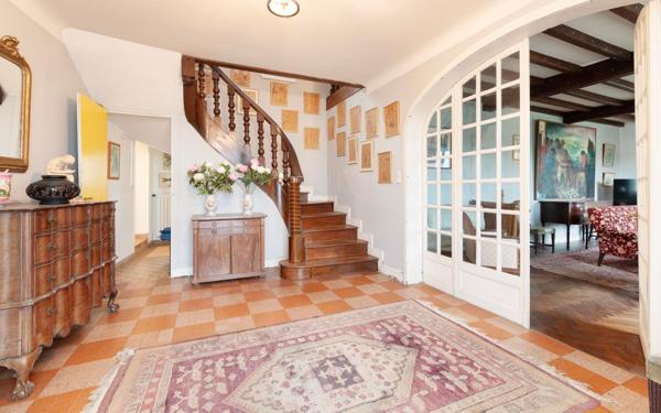 Maison à vendre    10 pièces •  Saint-Aubin