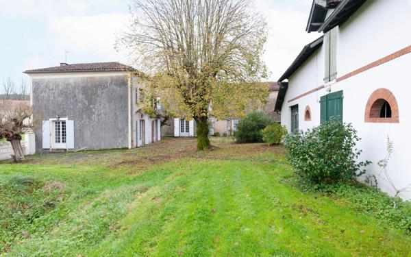 Maison à vendre    10 pièces •  Saint-Aubin