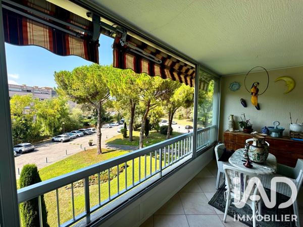 Appartement à vendre 3 pièces 75 m² Mandelieu-la-Napoule