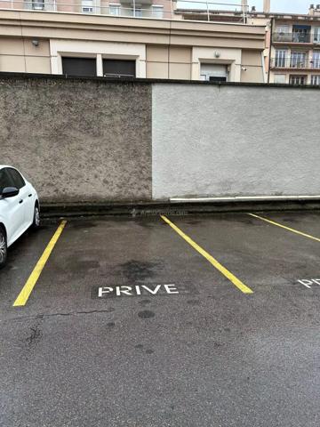 Vente                                                      Parking
                        
                                                            à Villeurbanne