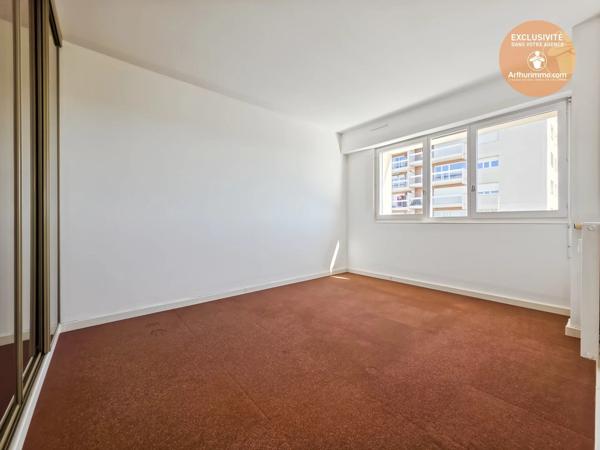 Vente                                                      Appartement
                        
                     4 pièces                      78 m2                     à Évry-Courcouronnes