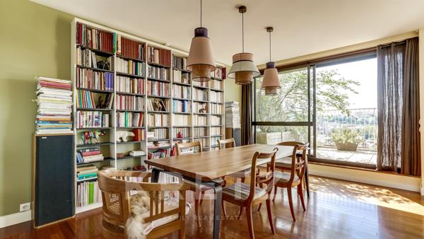 Penthouse avec terrasse à Boulogne