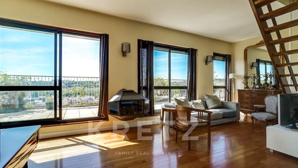 Penthouse avec terrasse à Boulogne