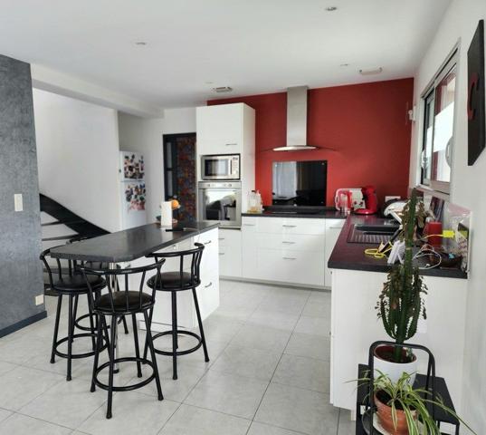 Maison à vendre |  Rezé |  6 pièces | 142 m²