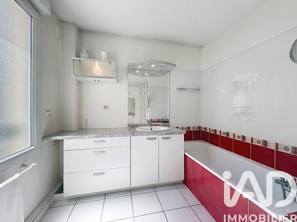 Appartement à vendre 4 pièces 81 m² Tassin-la-Demi-Lune
