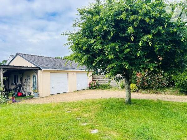 A VENDRE - GUERANDE - PROCHE LA BAULE - BELLE MAISON 4/5 CHAMBRES 136m²
Dans secteur calme et ...