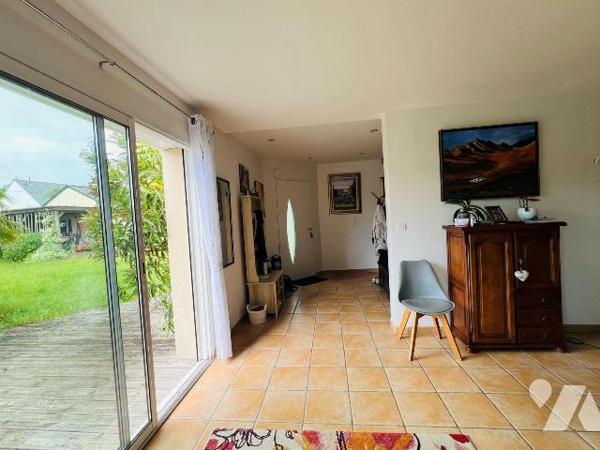 A VENDRE - GUERANDE - PROCHE LA BAULE - BELLE MAISON 4/5 CHAMBRES
Dans secteur calme et réside...