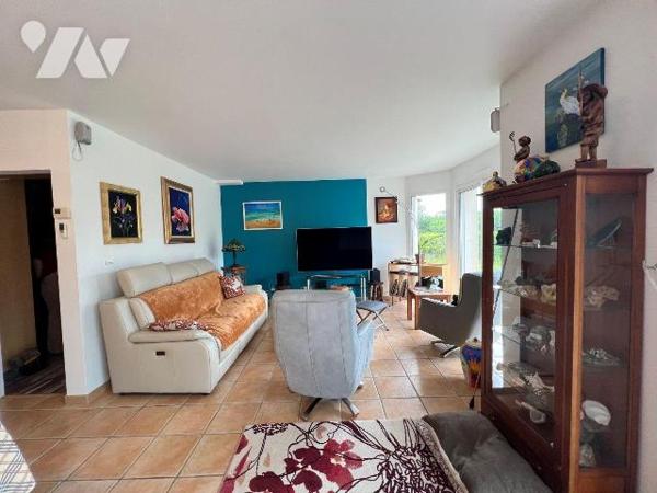 A VENDRE - GUERANDE - PROCHE LA BAULE - BELLE MAISON 4/5 CHAMBRES
Dans secteur calme et réside...