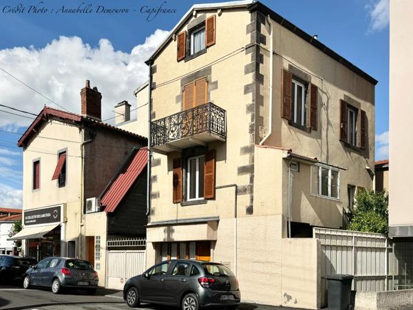 CLERMONT-FERRAND - ENSEMBLE IMMOBILIER DE DEUX MAISONS – GARAGE – COUR PRIVÉE – FORTE RENTABILITÉ
