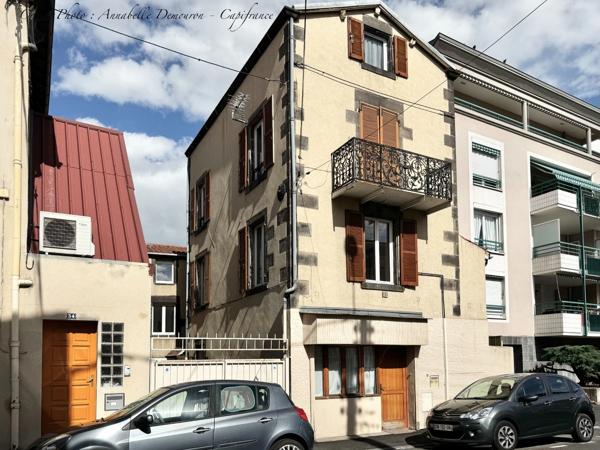 CLERMONT-FERRAND - ENSEMBLE IMMOBILIER DE DEUX MAISONS – GARAGE – COUR PRIVÉE – FORTE RENTABILITÉ