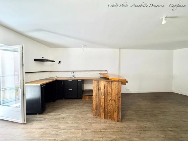 CLERMONT-FERRAND - ENSEMBLE IMMOBILIER DE DEUX MAISONS – GARAGE – COUR PRIVÉE – FORTE RENTABILITÉ