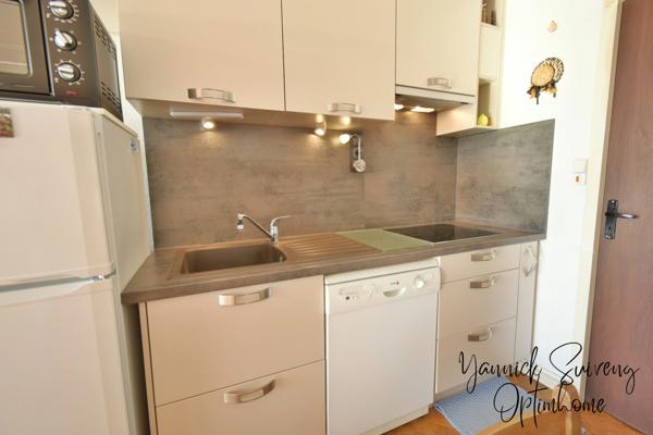 APPARTEMENT T2 CABINE - MAGNIFIQUE VUE SUR LE PORT DE PLAISANCE