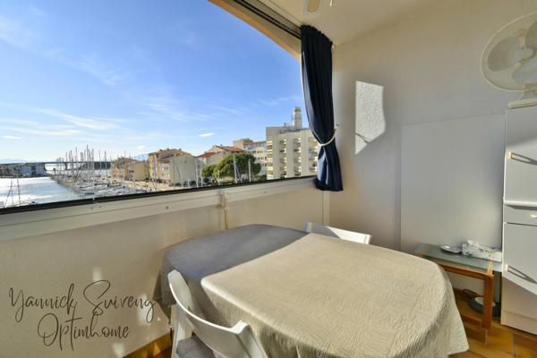 APPARTEMENT T2 CABINE - MAGNIFIQUE VUE SUR LE PORT DE PLAISANCE
