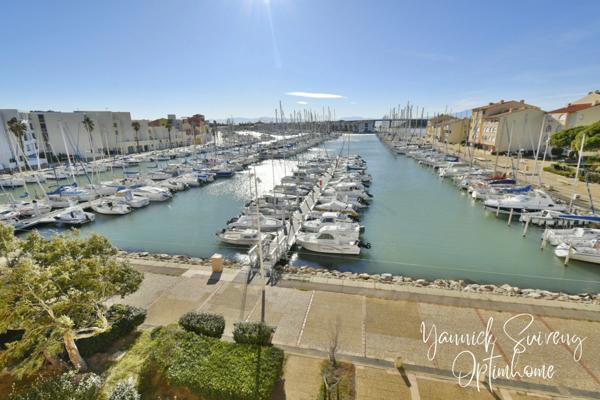 APPARTEMENT T2 CABINE - MAGNIFIQUE VUE SUR LE PORT DE PLAISANCE