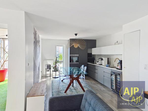 Vente appartement Nantes : 311 225 € - AJP Immobilier Nantes Rond-Point de Rennes