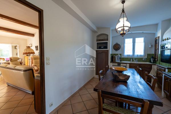 Maison Bouc Bel Air 5 pièce(s) 195 m2