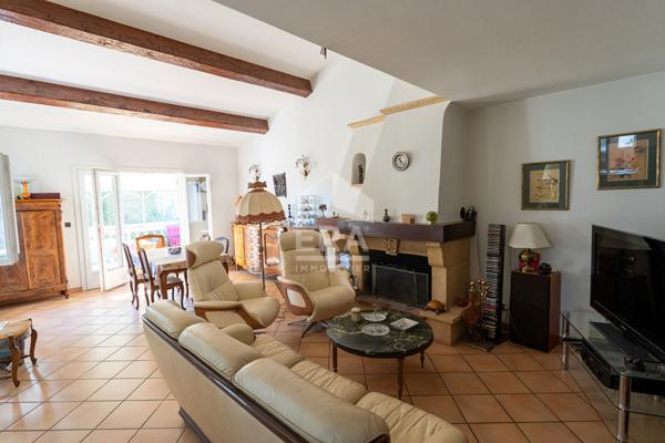 Maison Bouc Bel Air 5 pièce(s) 195 m2