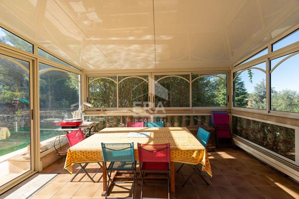 Maison Bouc Bel Air 5 pièce(s) 195 m2