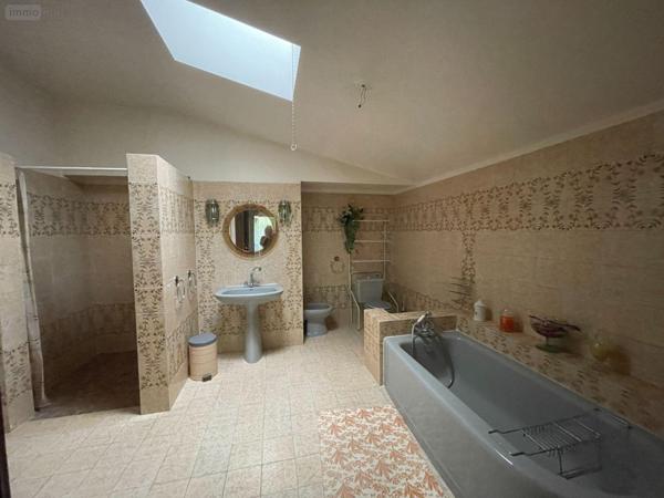 Maison de ville à vendre à Bazas en Gironde (33430), ref : 33005