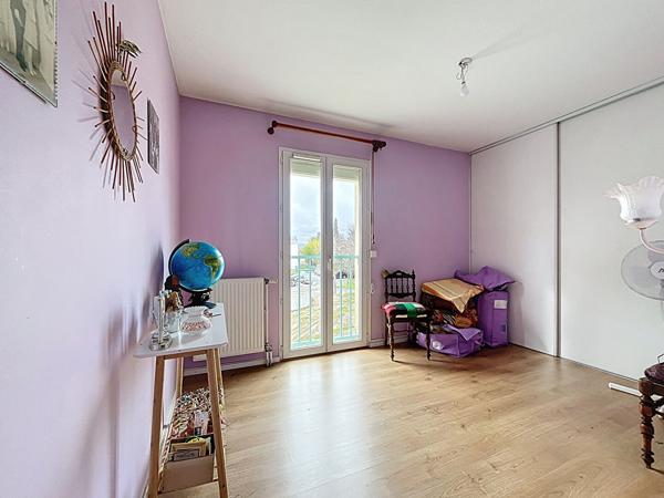 APPARTEMENT T4 DE 81 M² AVEC 3 CHAMBRES A PROXIMITE DES COMMODITES