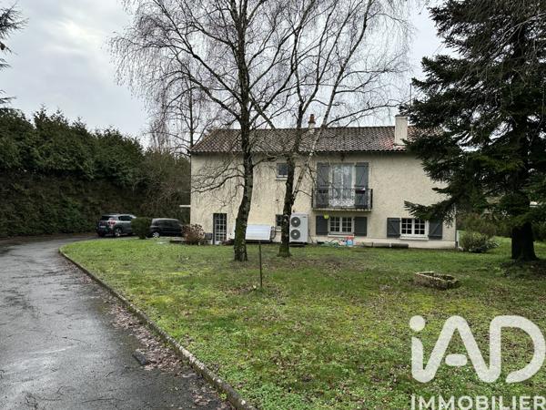 Maison à vendre 8 pièces 175 m² Sauzé-Vaussais