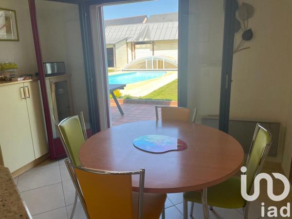 Maison 8 pièces de 220 m² à Cantenay-Épinard (49460)