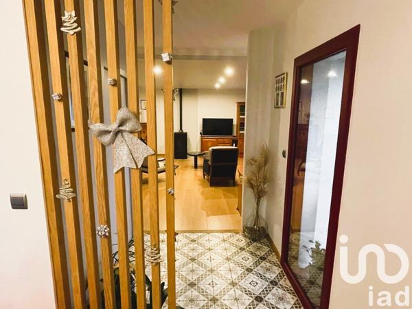 Maison 8 pièces de 220 m² à Cantenay-Épinard (49460)