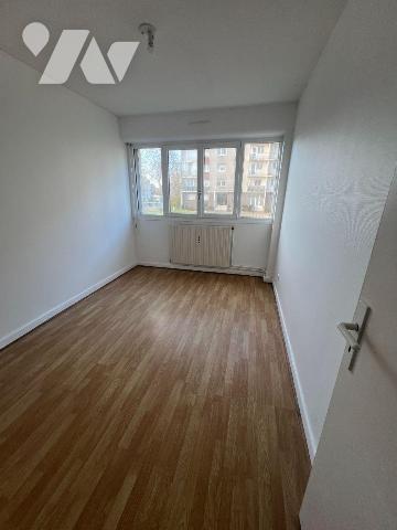  Dunkerque (59240), proximité de la plage, cet  appartement au rez-de-chaussée sur élevé d'une ...