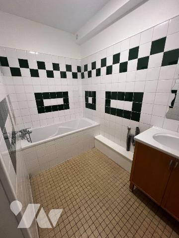  Dunkerque (59240), proximité de la plage, cet  appartement au rez-de-chaussée sur élevé d'une ...