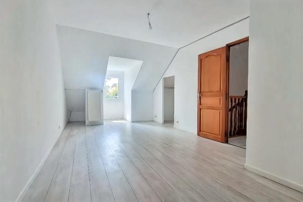 Maison Nantes 10 pièce(s) 197 m²