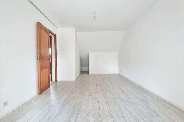 Maison Nantes 10 pièce(s) 197 m²