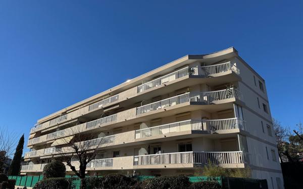 Appartement à vendre    4 pièces • 82,05 m2 Cagnes-sur-Mer
