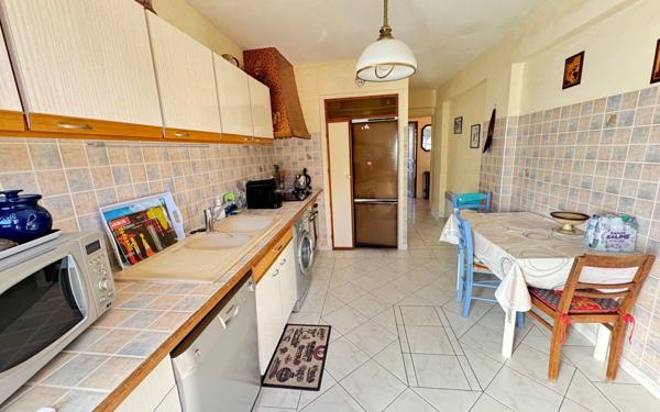 Appartement à vendre    4 pièces • 82,05 m2 Cagnes-sur-Mer