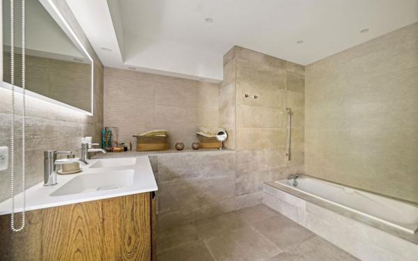 Maison à louer    6 pièces • 179,86 m2 Fontaines-Saint-Martin