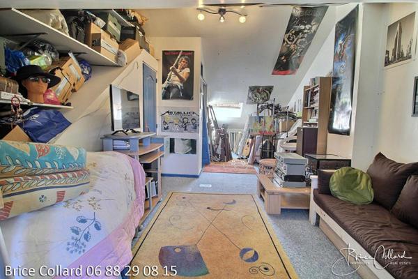 60100 CREIL Maison de ville en pierre 2-3 chambres avec cour et jardin