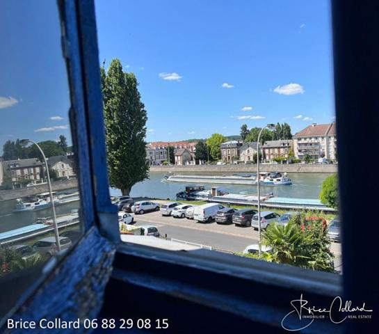 60100 CREIL Maison de ville en pierre 2-3 chambres avec cour et jardin