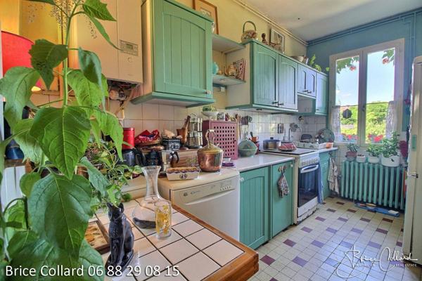 60100 CREIL Maison de ville en pierre 2-3 chambres avec cour et jardin