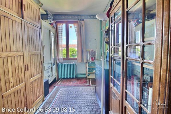 60100 CREIL Maison de ville en pierre 2-3 chambres avec cour et jardin