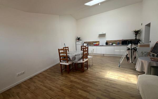 Appartement à louer    3 pièces • 77 m2 Castelnaudary