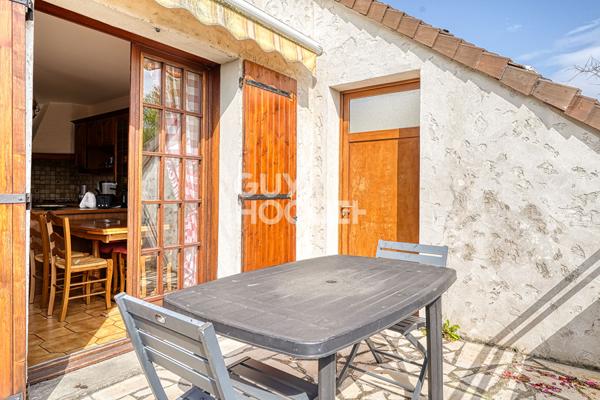 AUBERGENVILLE - Maison 7 pièces 162 m2