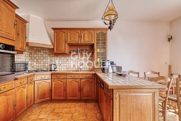 AUBERGENVILLE - Maison 7 pièces 162 m2