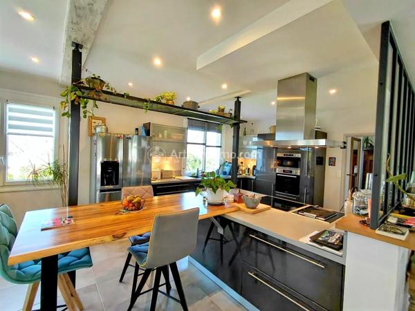 Vente Propriété 5 pièces 197 m2 à Soual