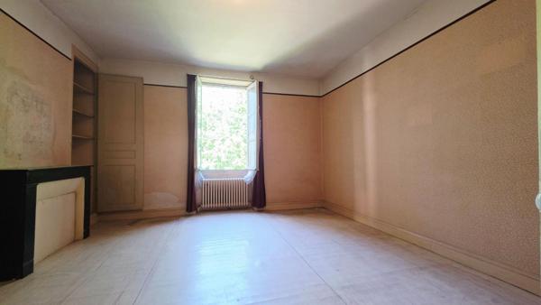 MEHUN SUR YEVRE MAISONS DE VILLE 6 PIECES LOT DE 2 MAISONS