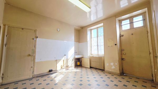 MEHUN SUR YEVRE MAISONS DE VILLE 6 PIECES LOT DE 2 MAISONS