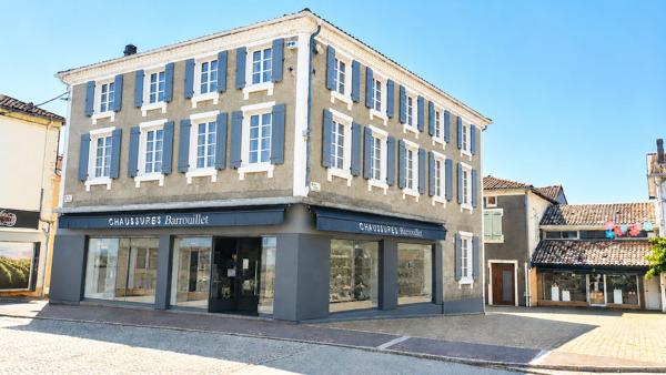 Immeuble de caractère en exclusivité Centre d’Hagetmau Immeuble de caractère en exclusivité Centre d’Hagetmau
