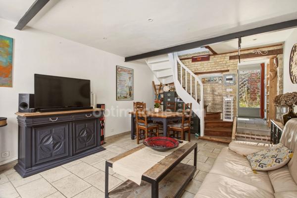 TOUQUES CENTRE – MAISON DE CHARME EN PIERRE – 65 m² – 2 CHAMBRES – TERRASSE INTIME DE 12 m²