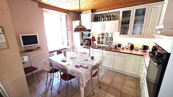 Maison  6 pièce(s)