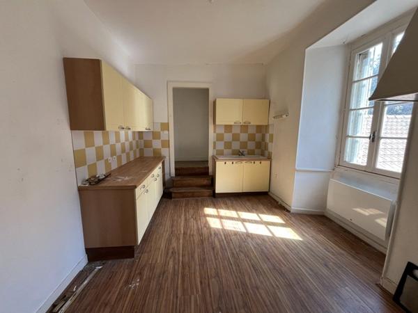 Appartement à vendre |  Saint-Yrieix-la-Perche |  4 pièces | 83 m²